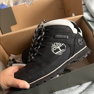 Timberland Black and White Women’s Boots